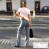 Relaxed ComfortDenim™ Jeans - Ninepine