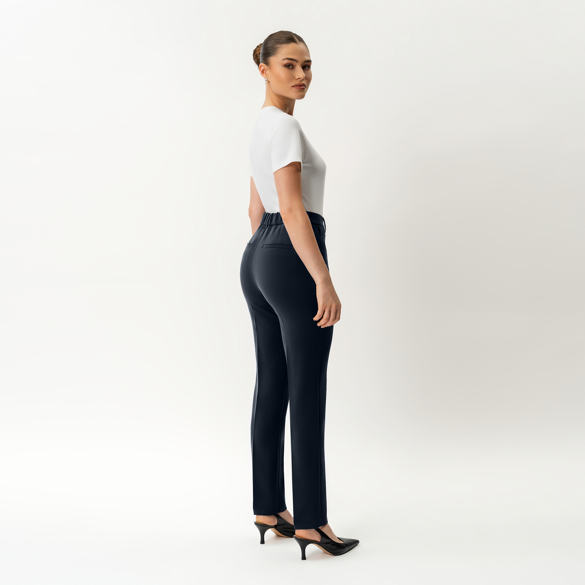 Crepe Slim Trouser - Ninepine