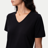 Fitted V-neck Pima T-shirt