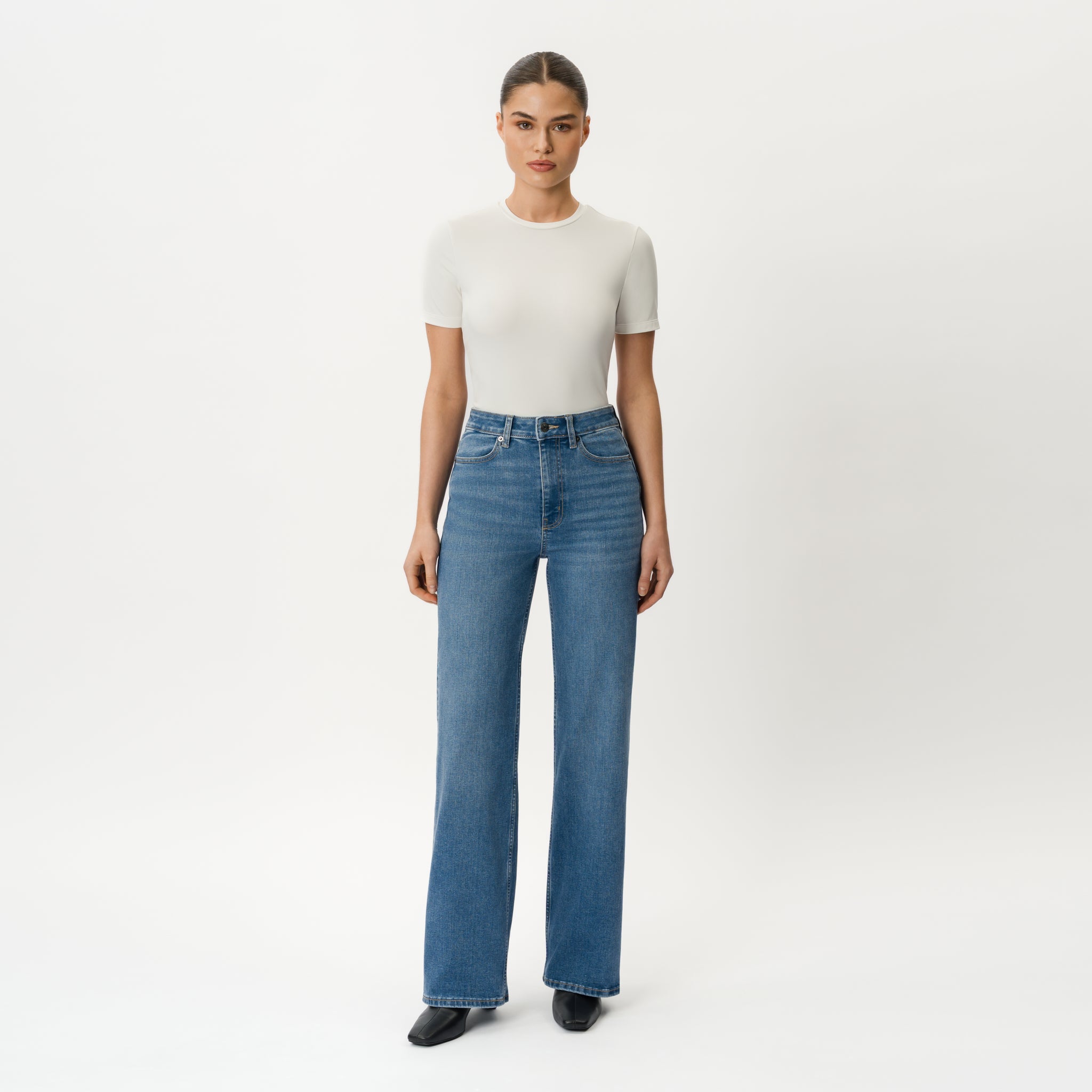 Relaxed ComfortDenim™ Jeans - Ninepine