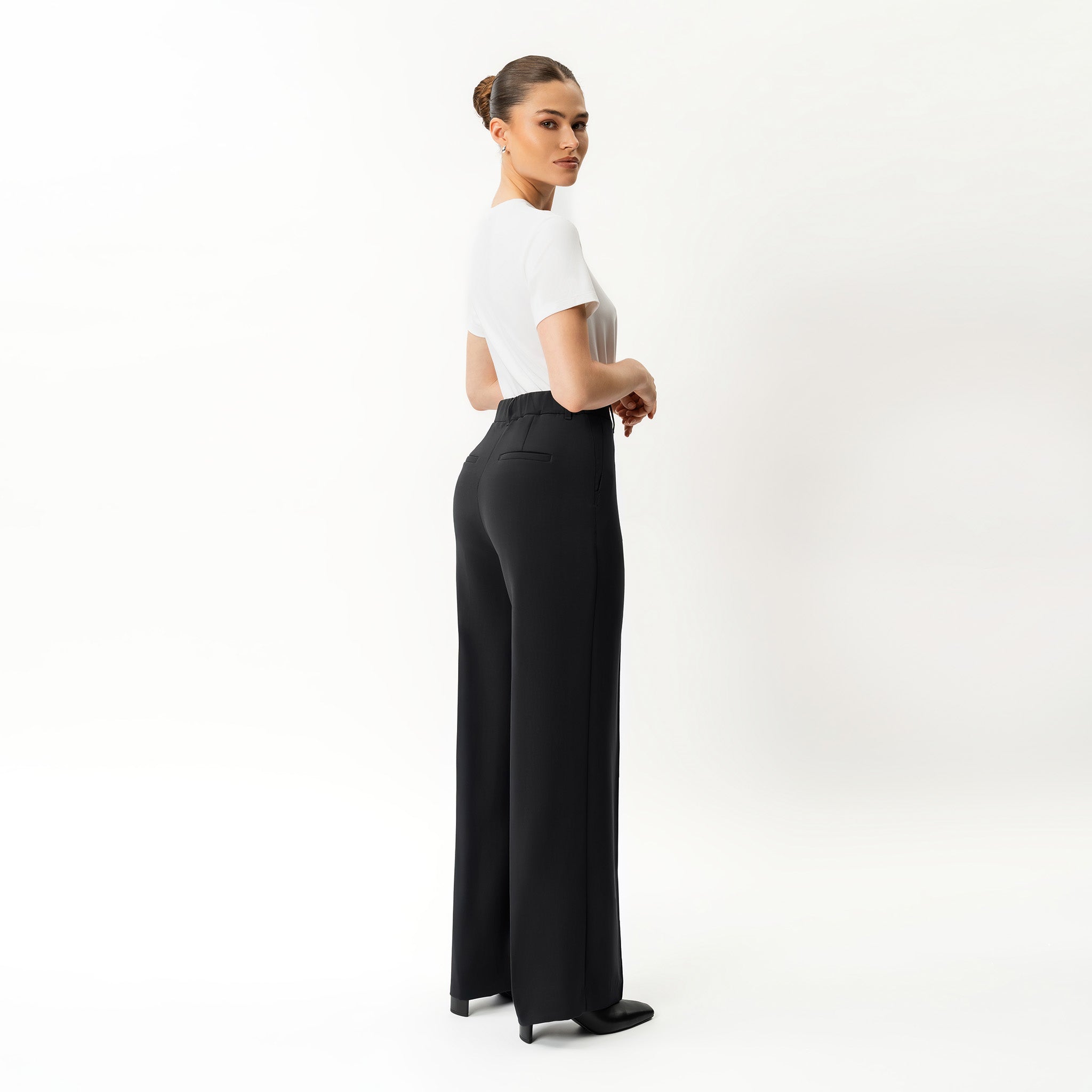 Crepe Relaxed Trouser - Ninepine